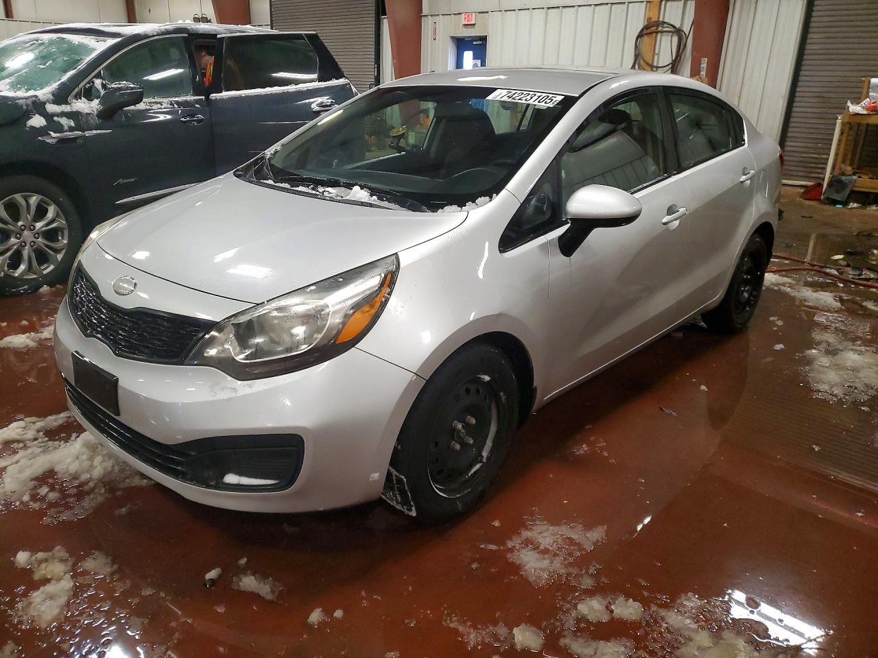 2013 KIA RIO
