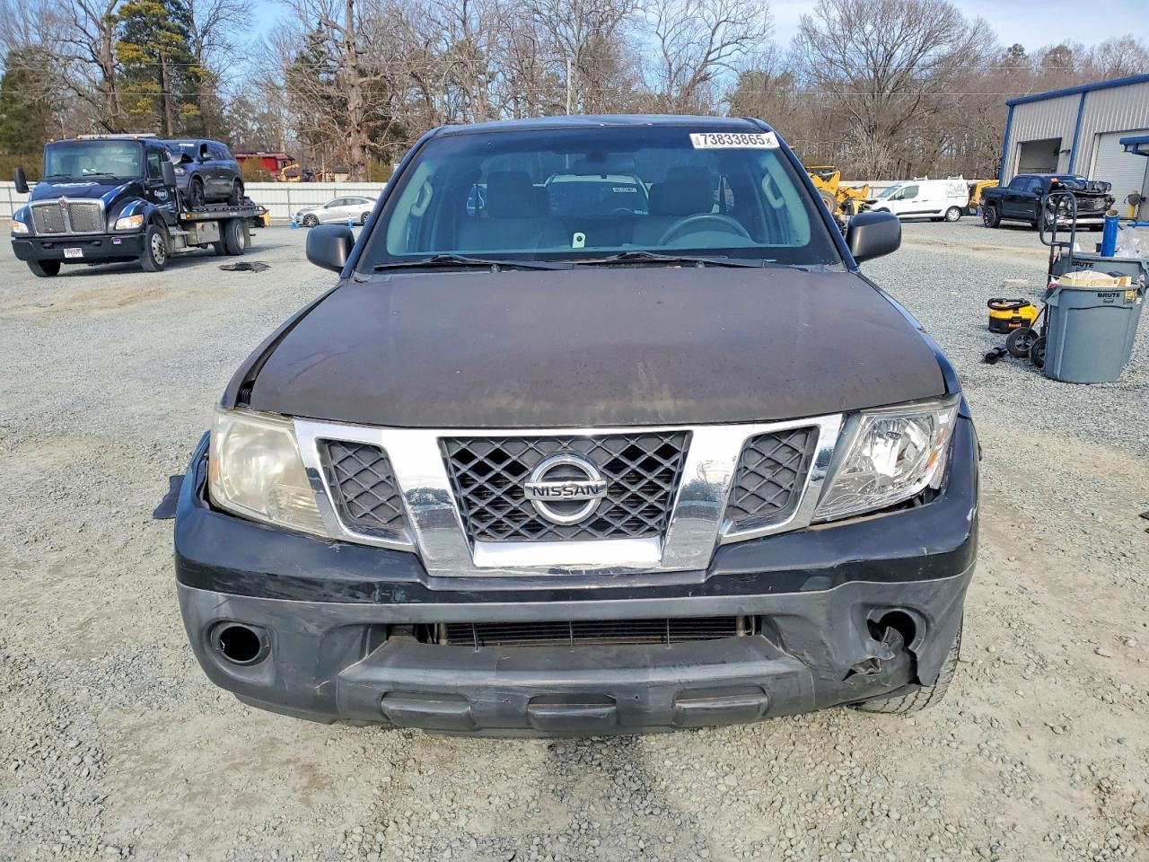 2012 NISSAN Frontier