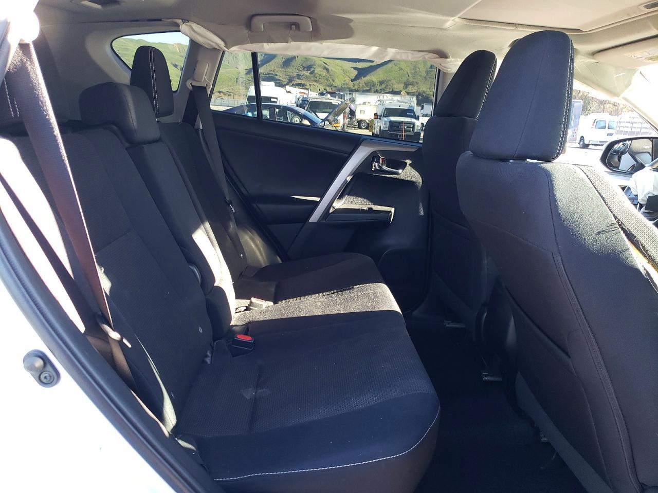 2016 TOYOTA RAV4