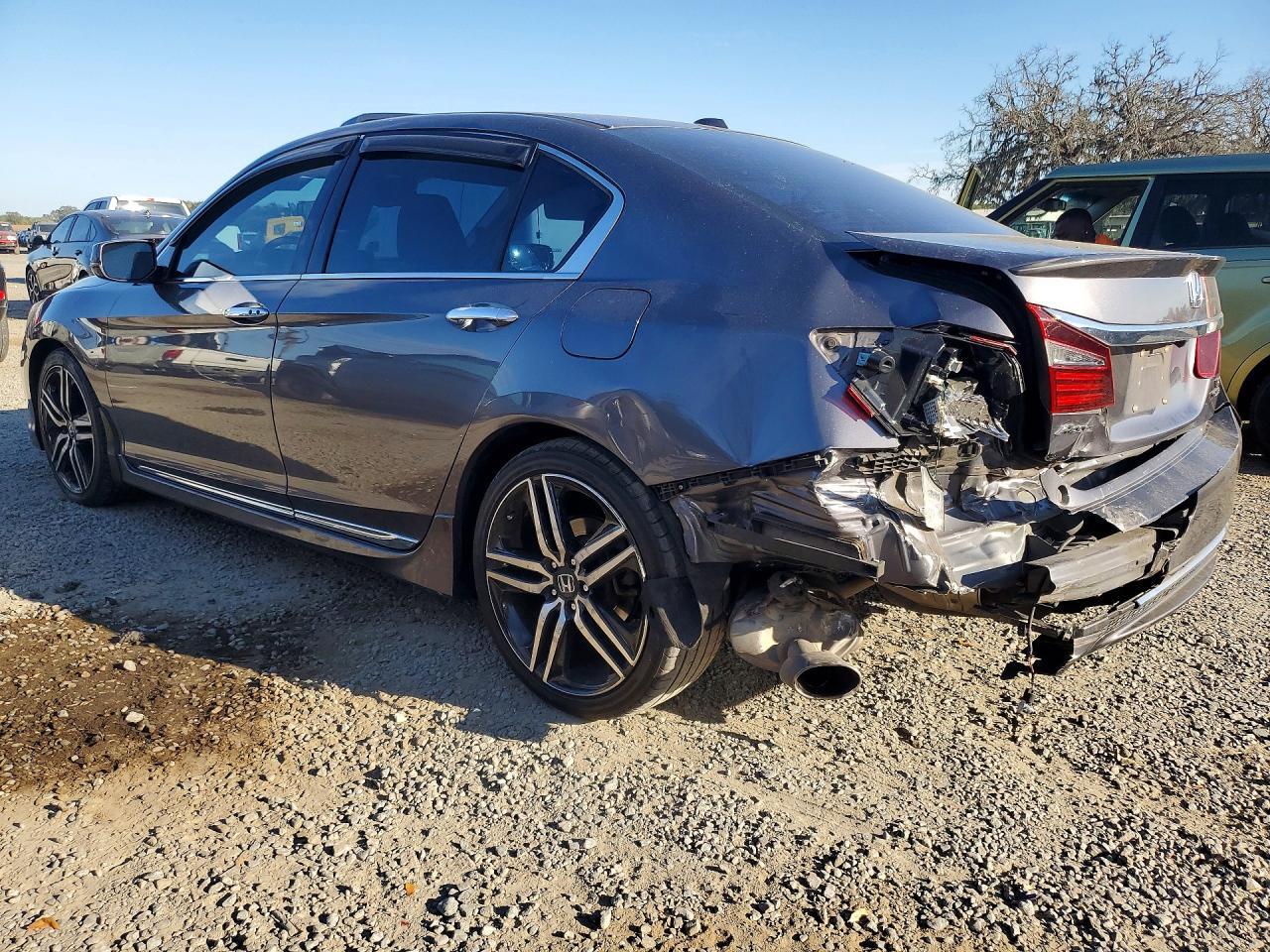 2017 HONDA ACCORD