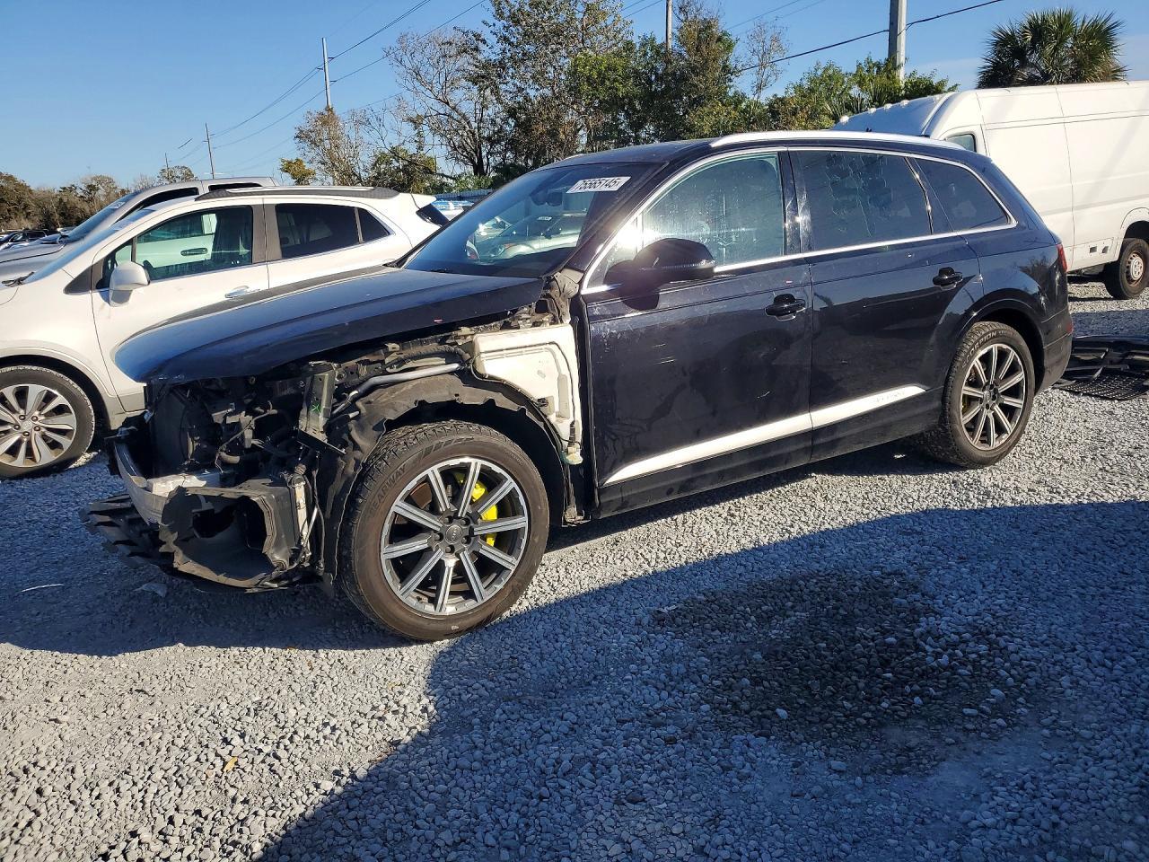 2017 AUDI Q7