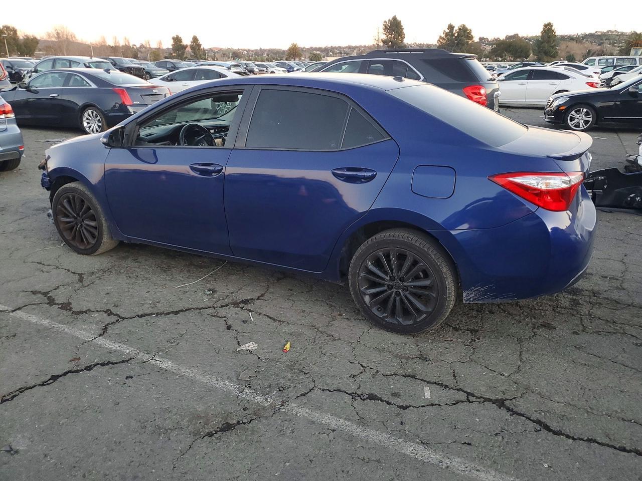 2016 TOYOTA COROLLA