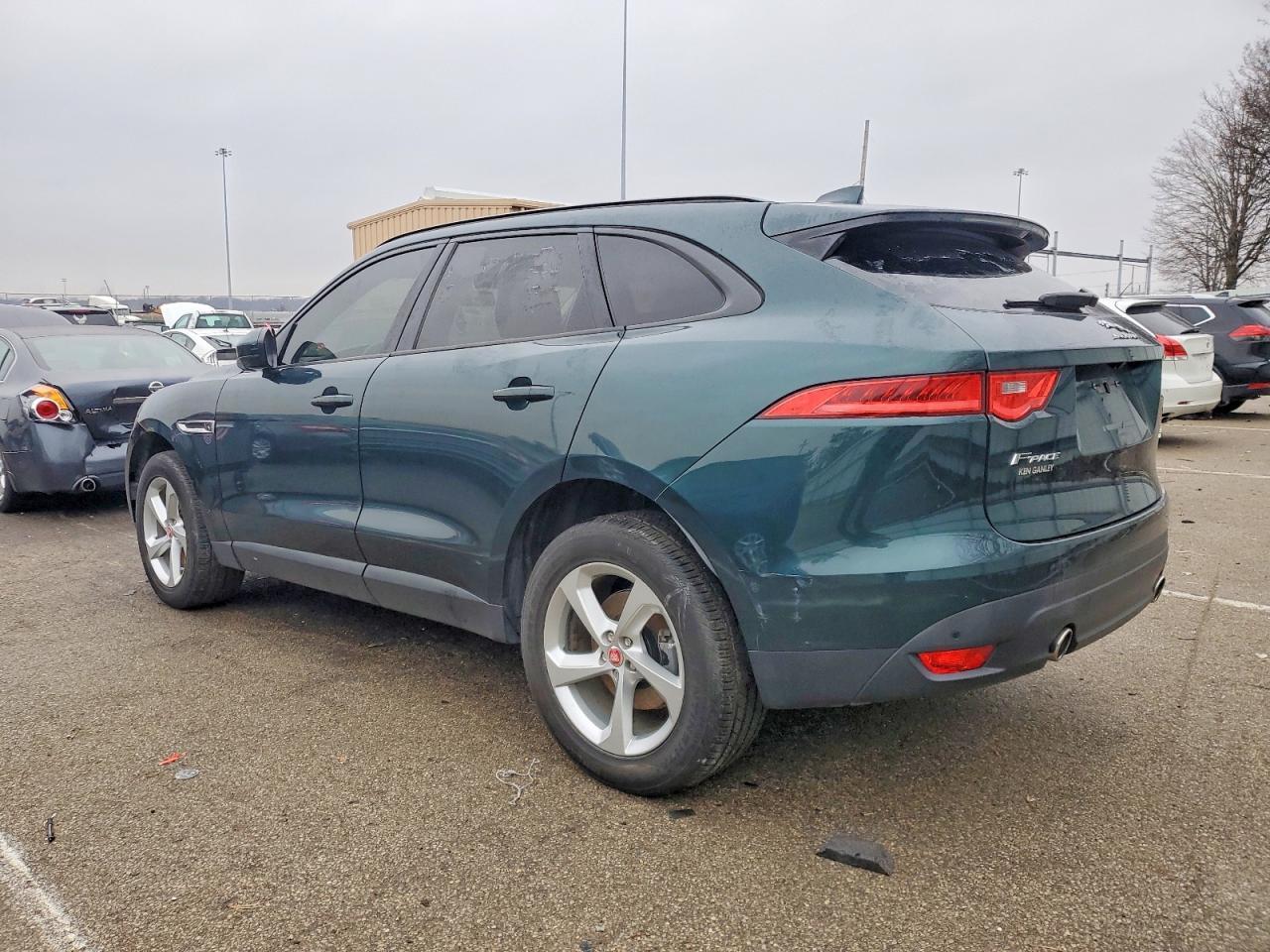 2017 JAGUAR F-Pace