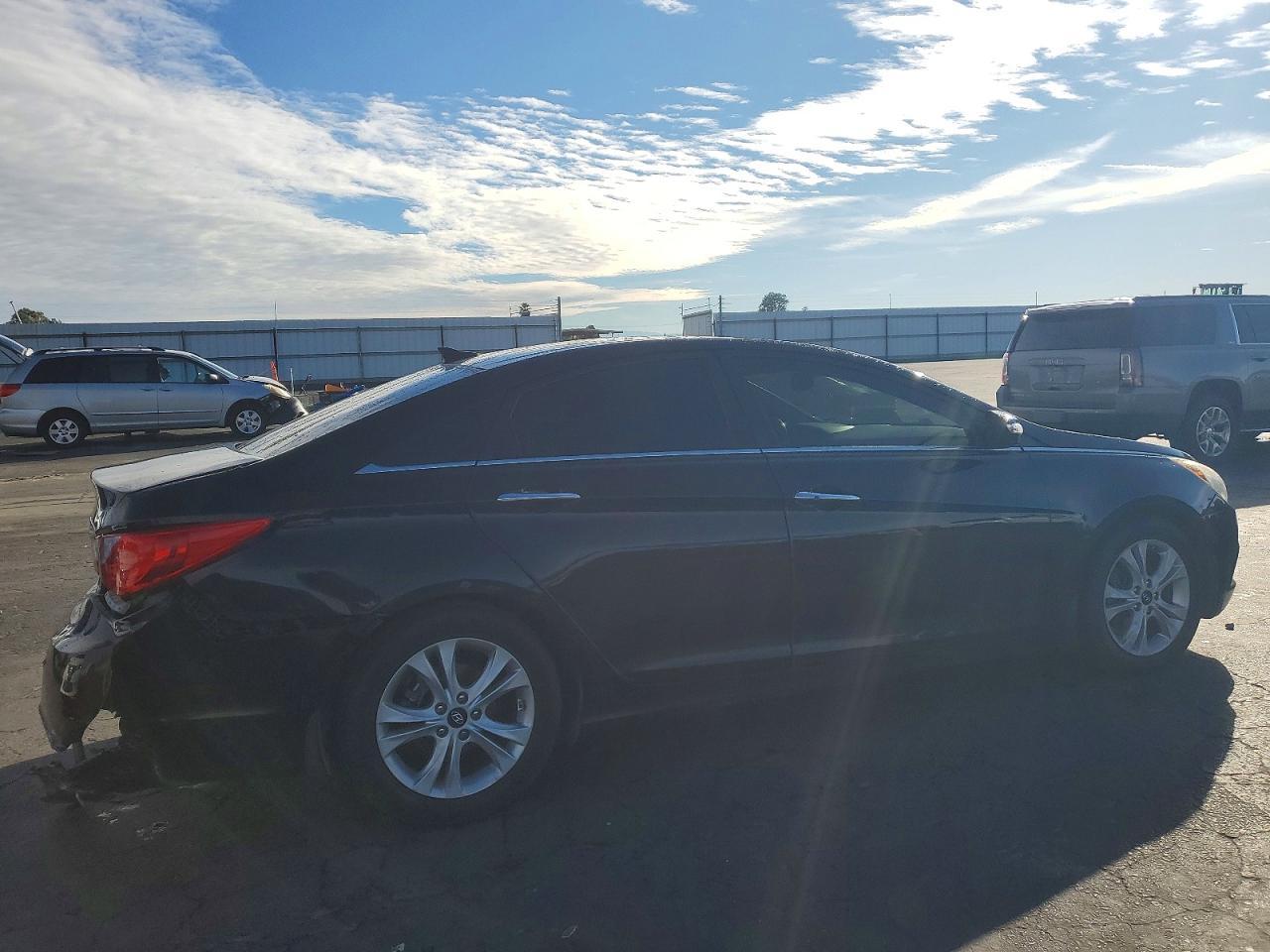 2013 HYUNDAI SONATA