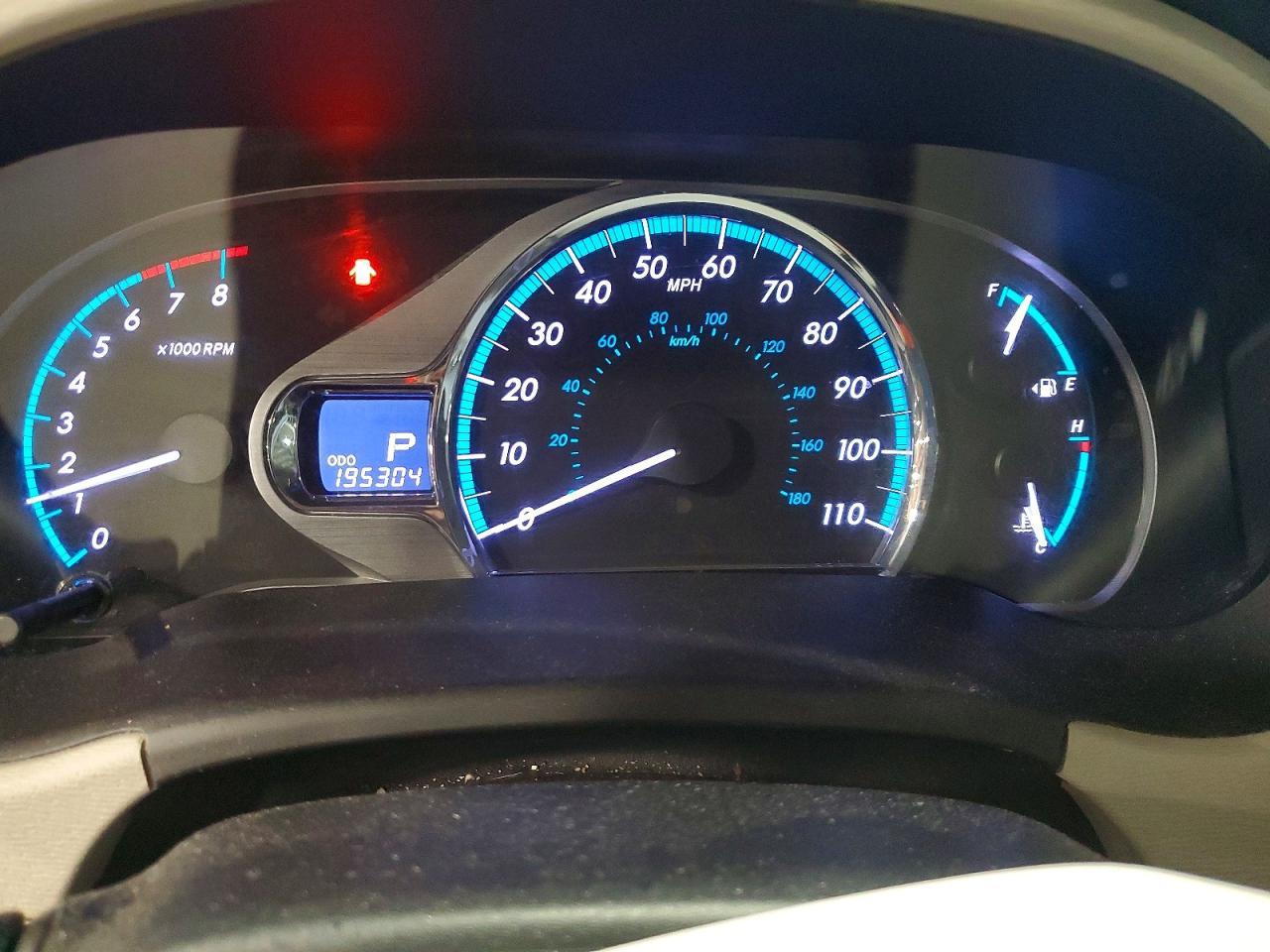 2013 TOYOTA SIENNA