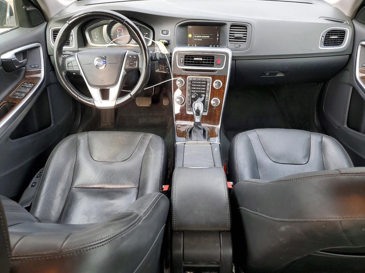 2016 VOLVO S60