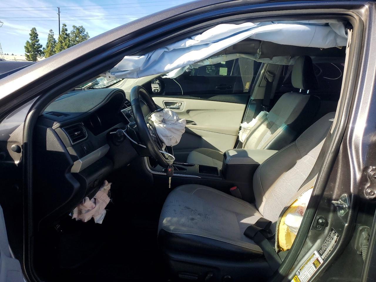 2016 TOYOTA CAMRY
