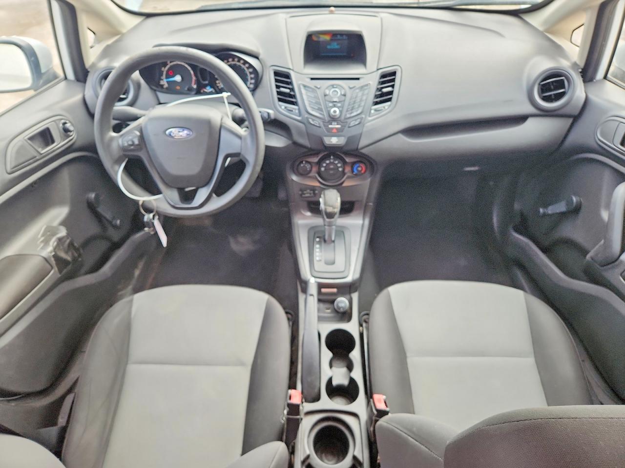 2016 FORD Fiesta