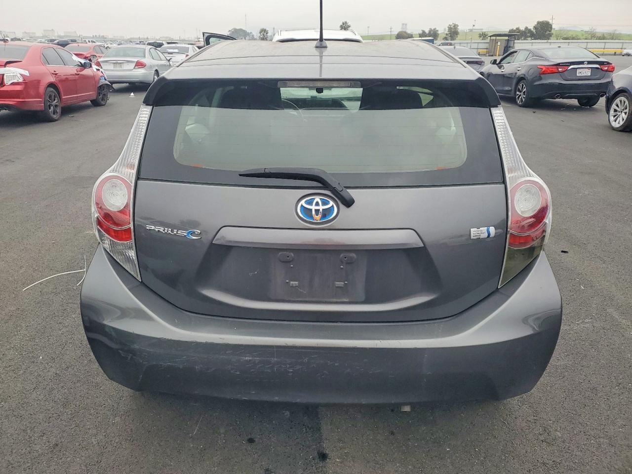 2014 TOYOTA Prius c