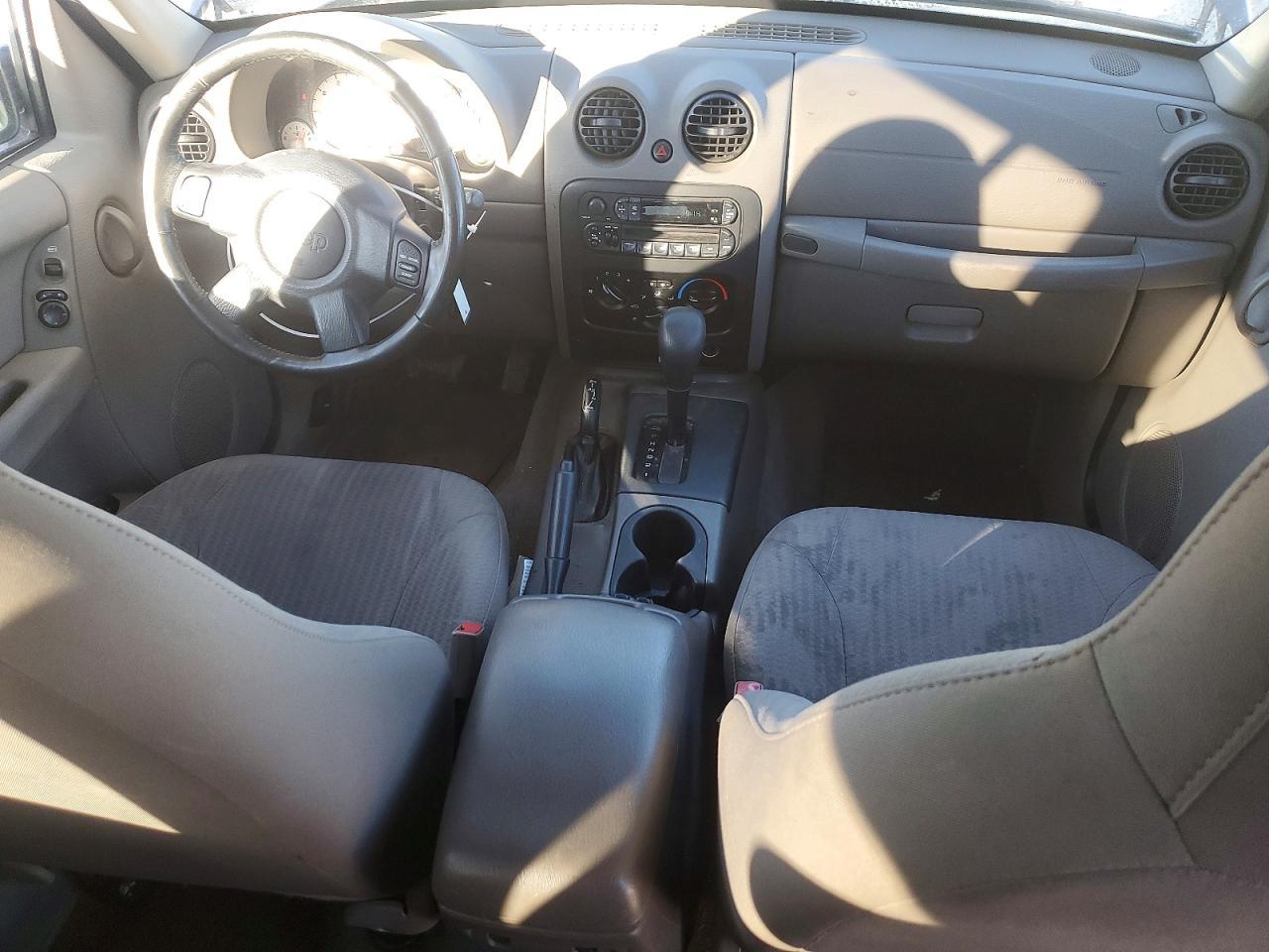 2004 JEEP Liberty