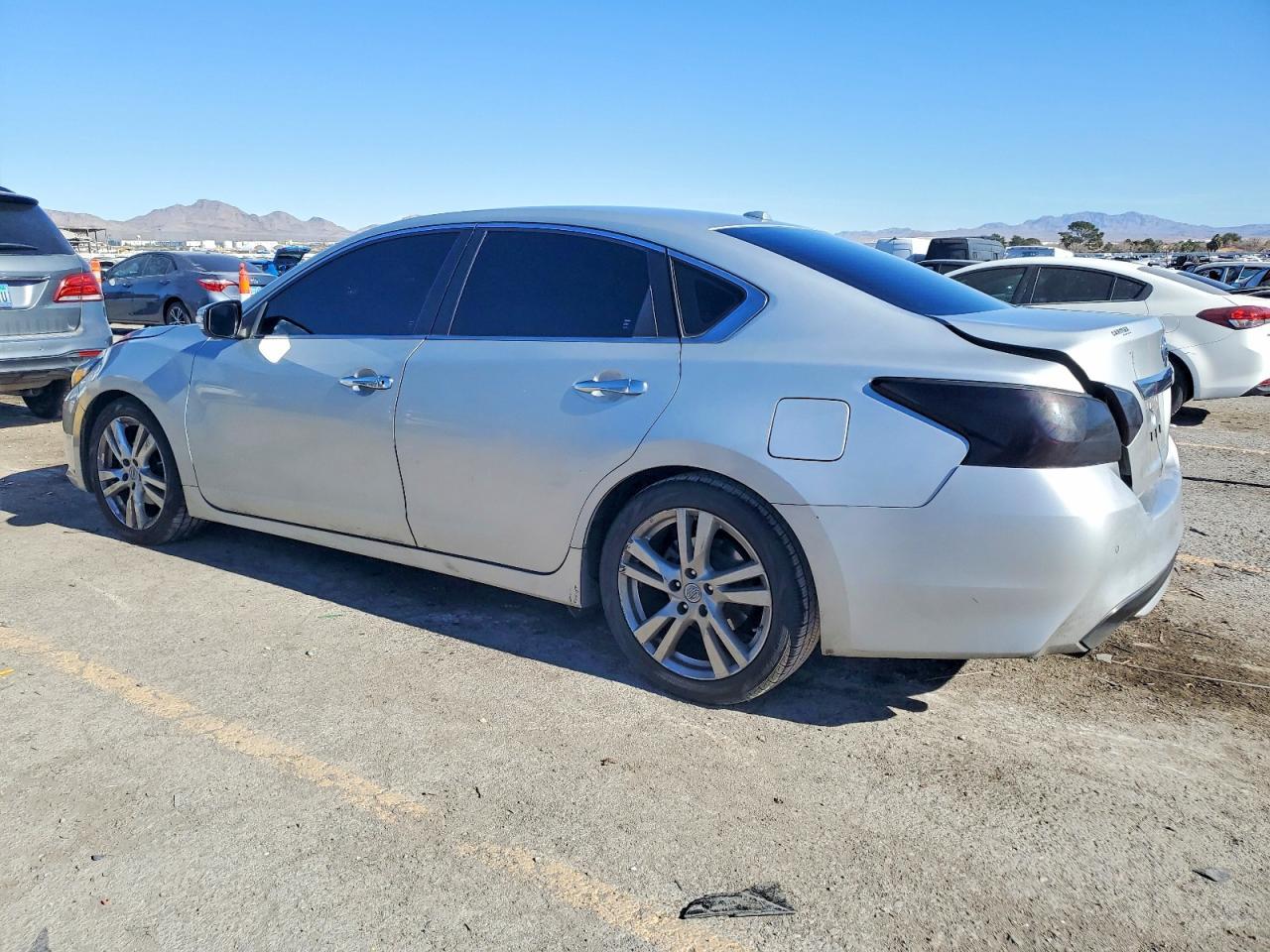 2017 NISSAN ALTIMA