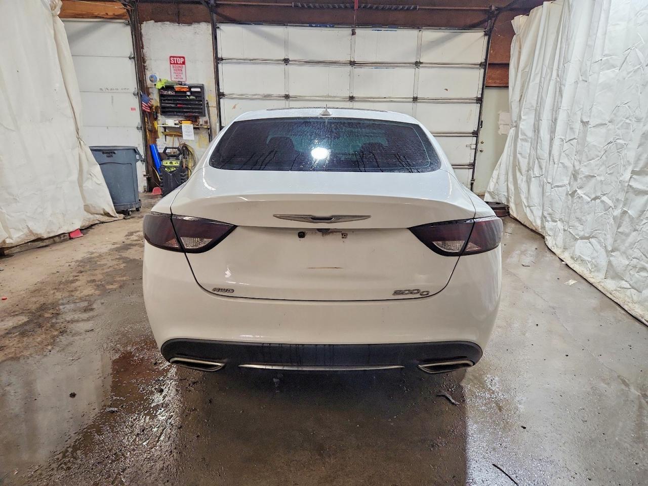 2015 CHRYSLER 200