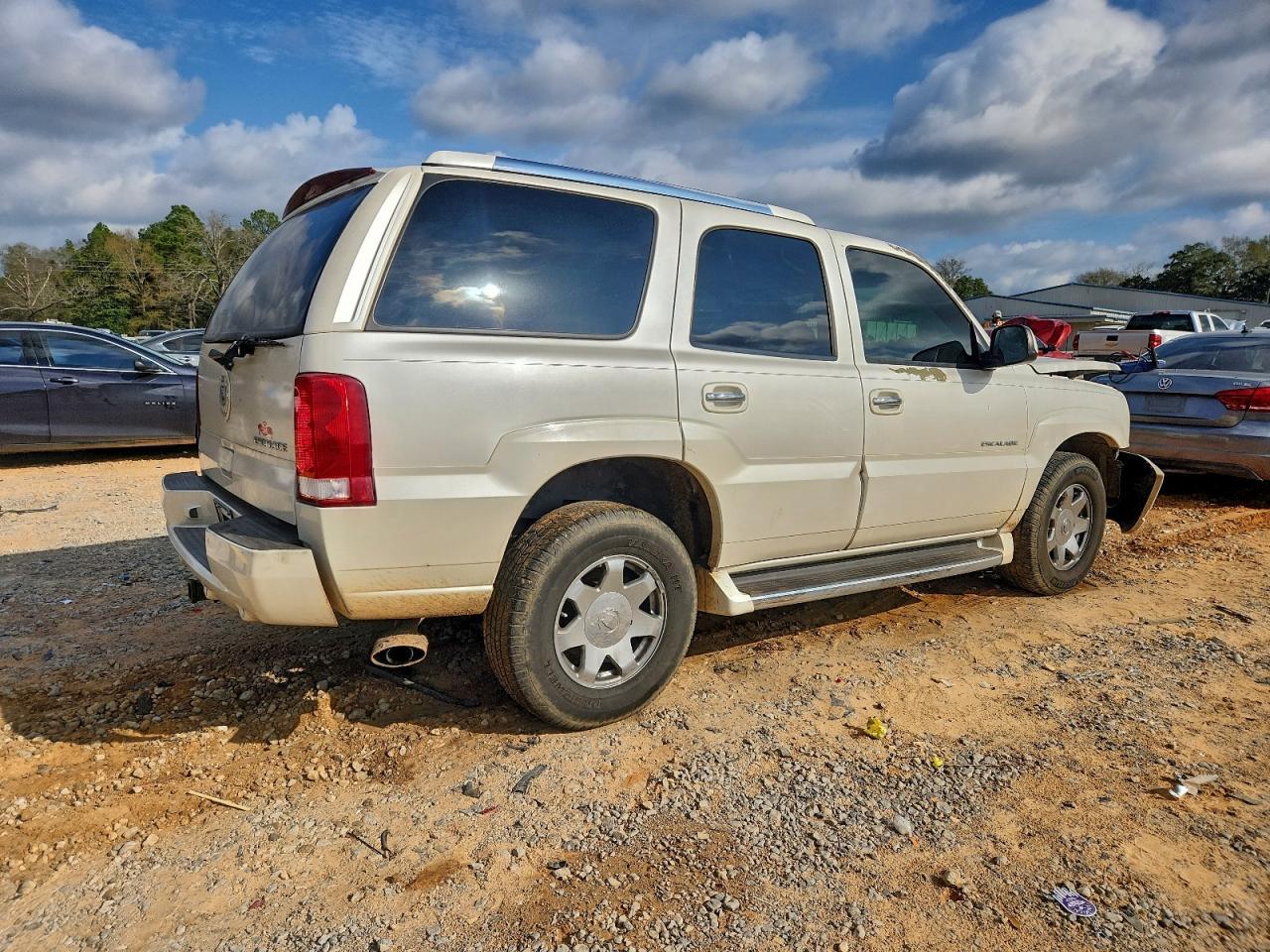 2004 CADILLAC ESCALADE