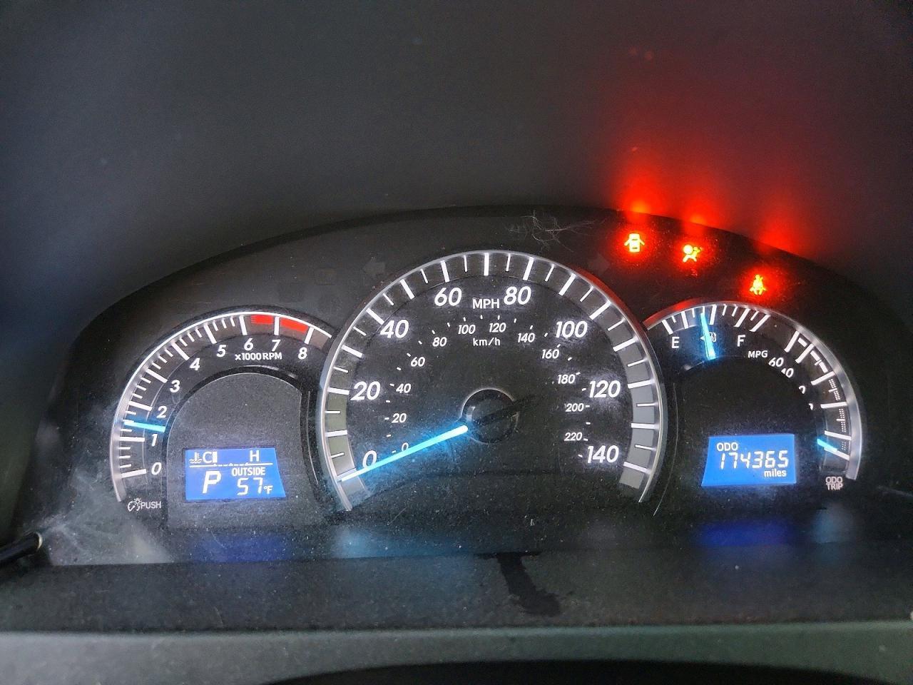 2014 TOYOTA CAMRY