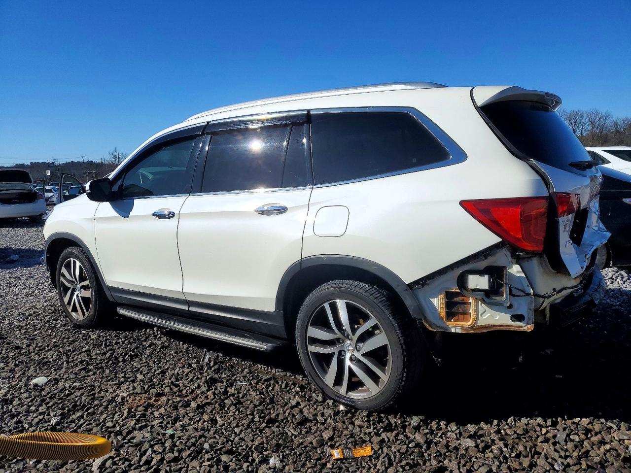 2017 HONDA PILOT
