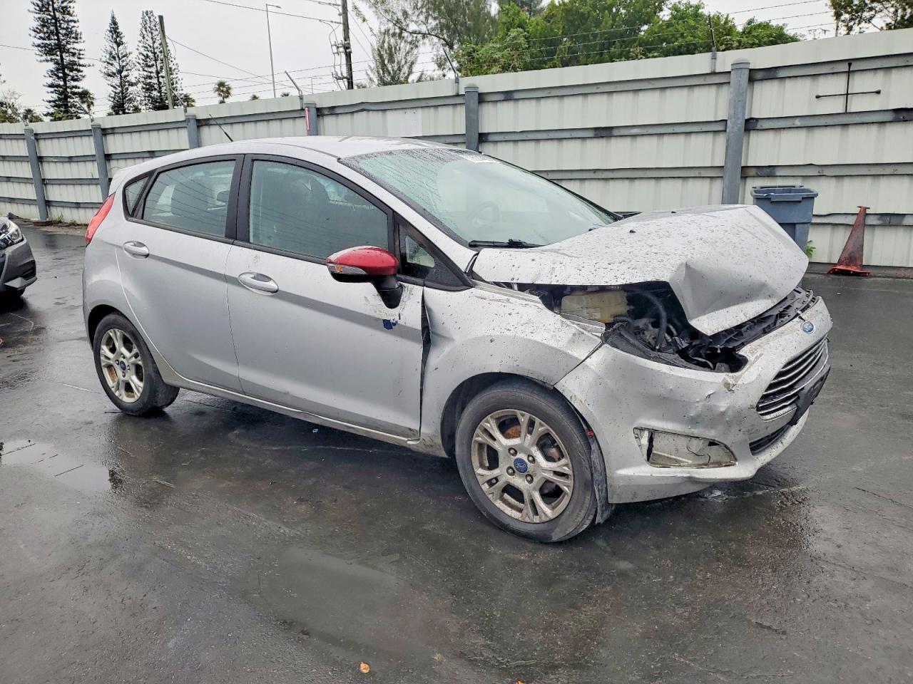 2015 FORD Fiesta