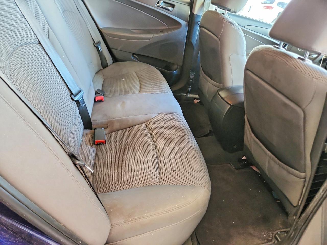 2011 HYUNDAI SONATA
