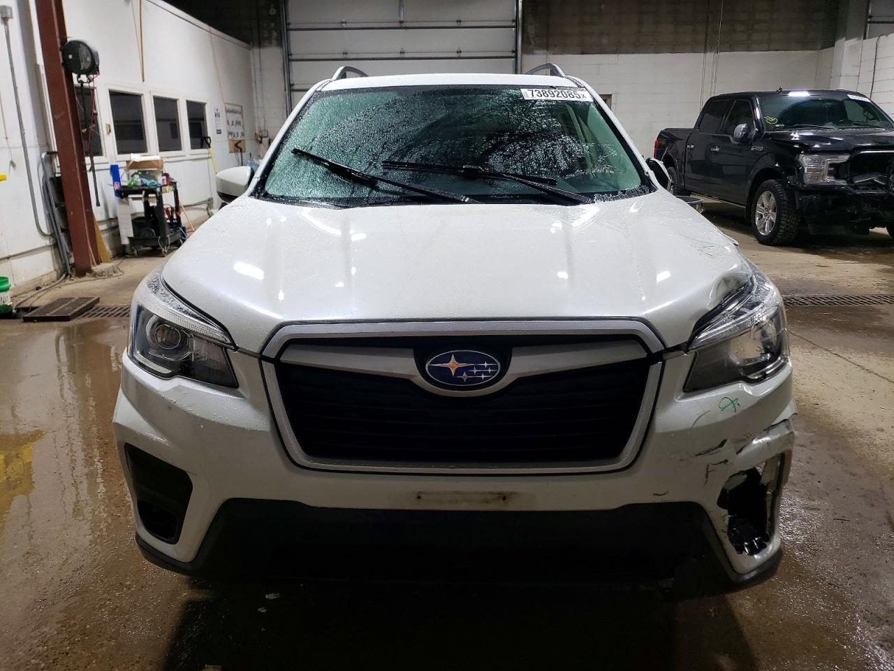2019 SUBARU FORESTER