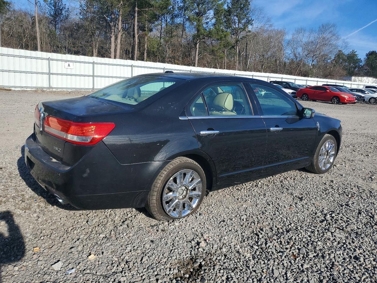2011 LINCOLN MKZ
