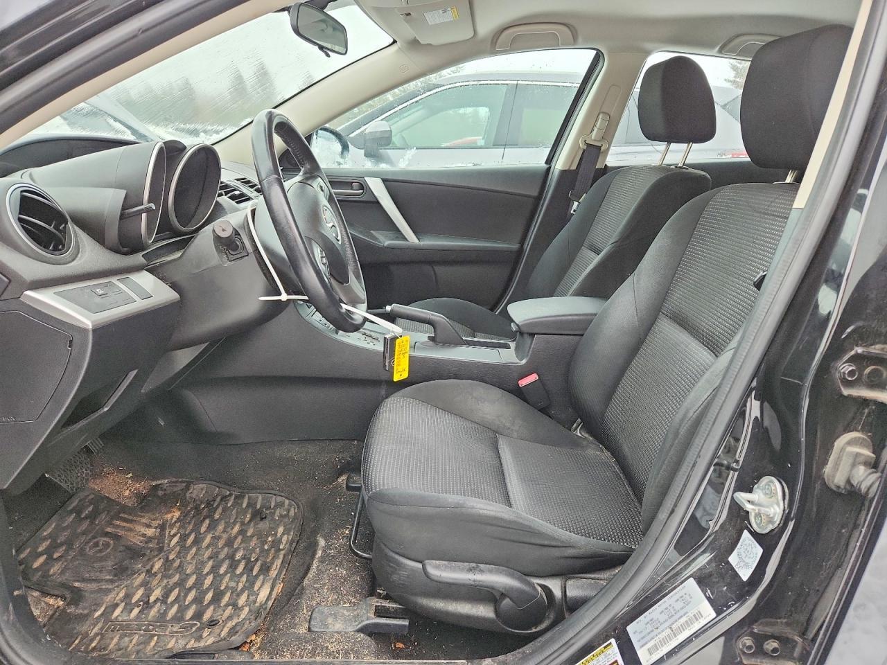 2013 MAZDA 3
