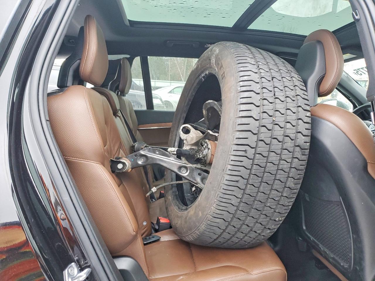 2021 VOLVO XC90