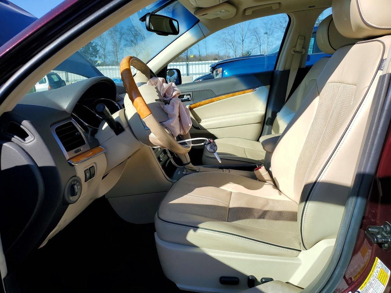 2011 LINCOLN MKZ