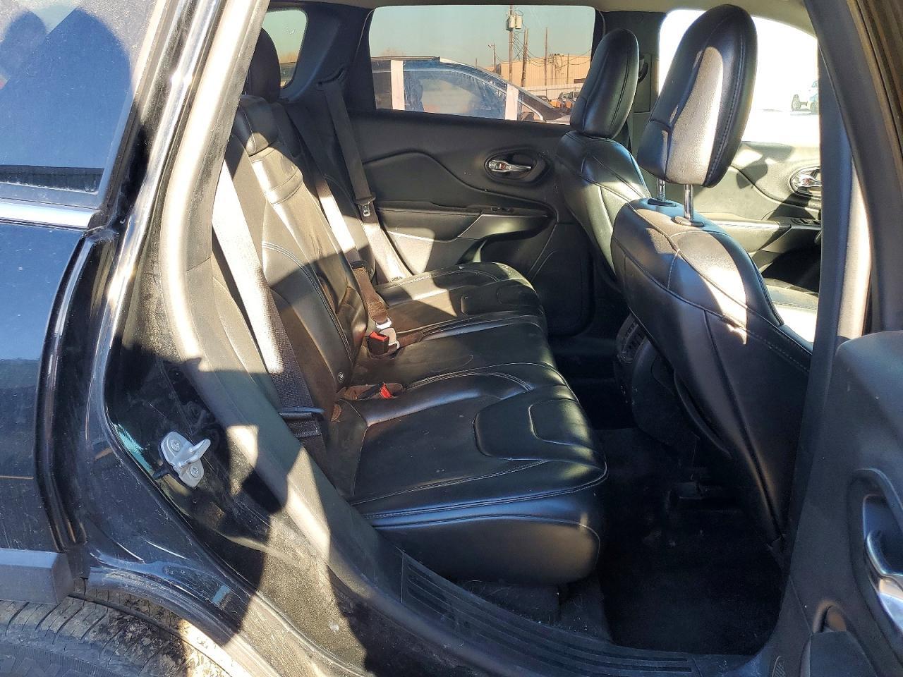 2019 JEEP CHEROKEE