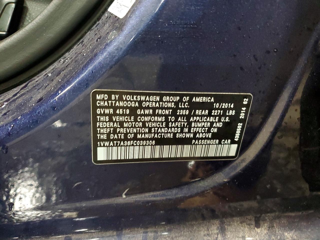 2015 VOLKSWAGEN Passat