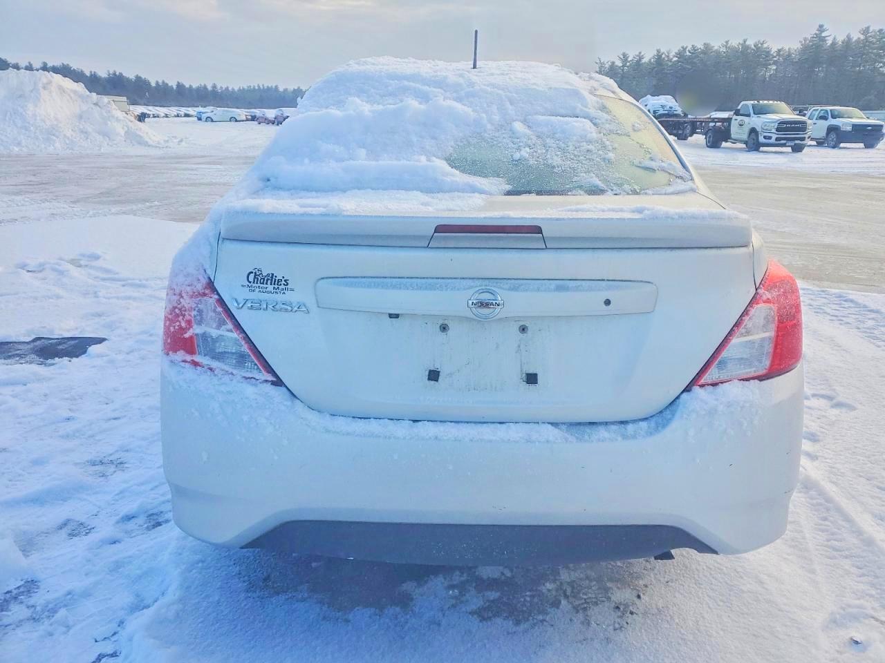 2019 NISSAN VERSA