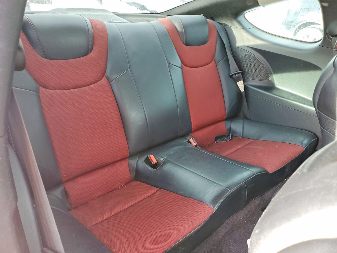 2010 HYUNDAI GENESIS