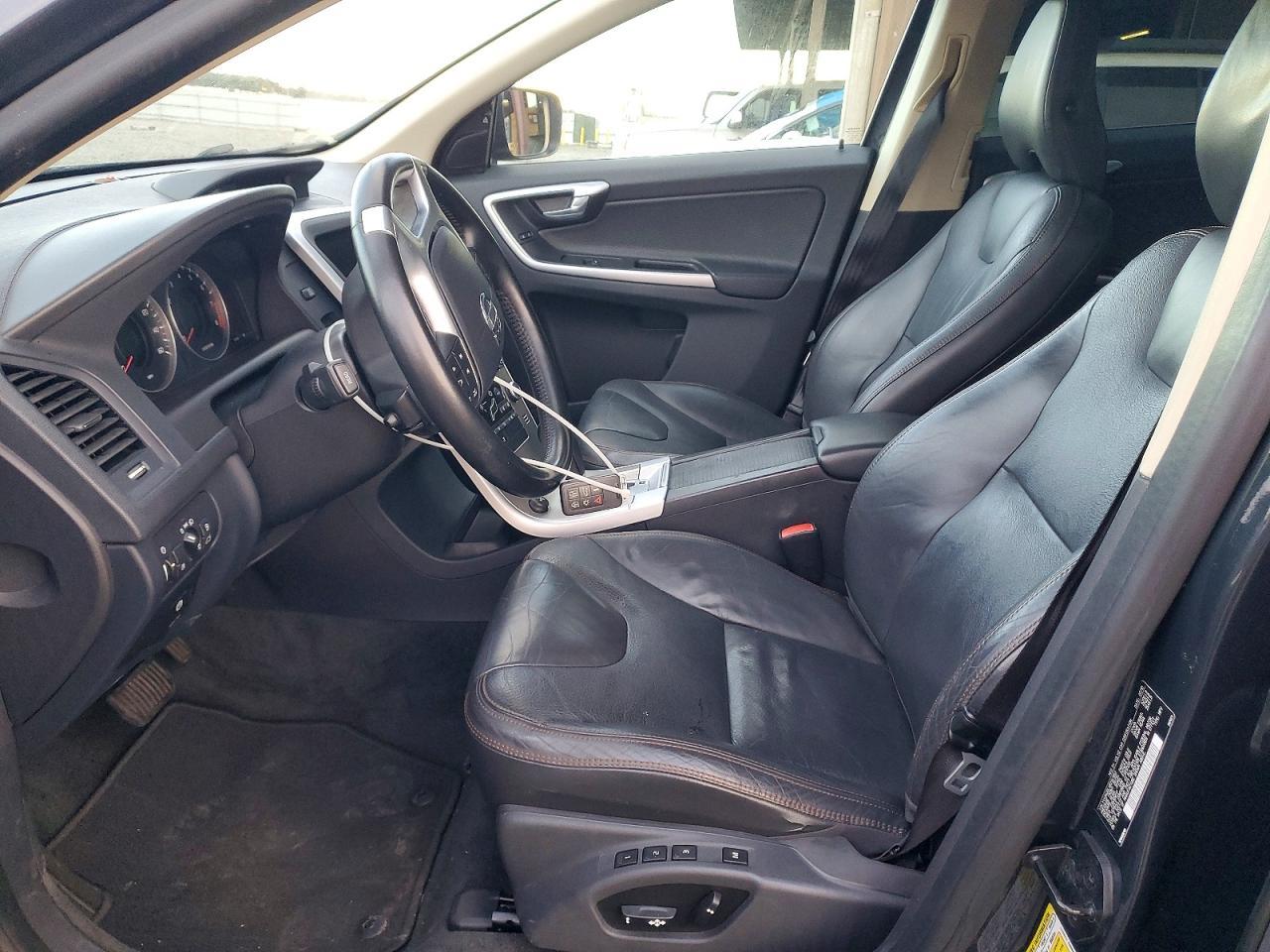 2011 VOLVO XC60