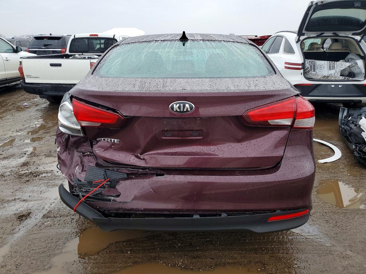 2017 KIA FORTE