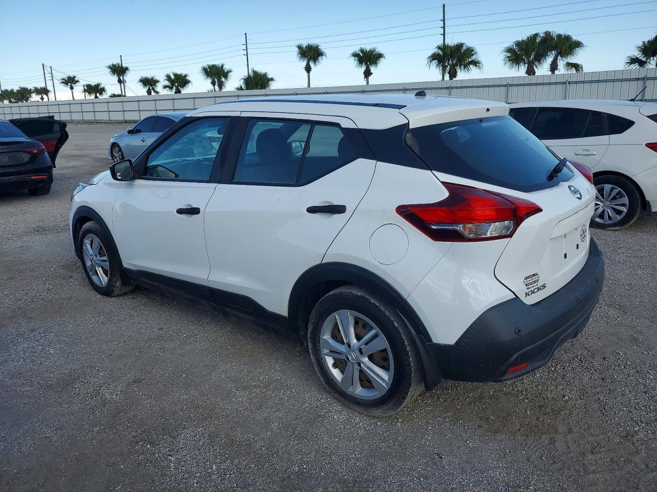 2020 NISSAN KICKS