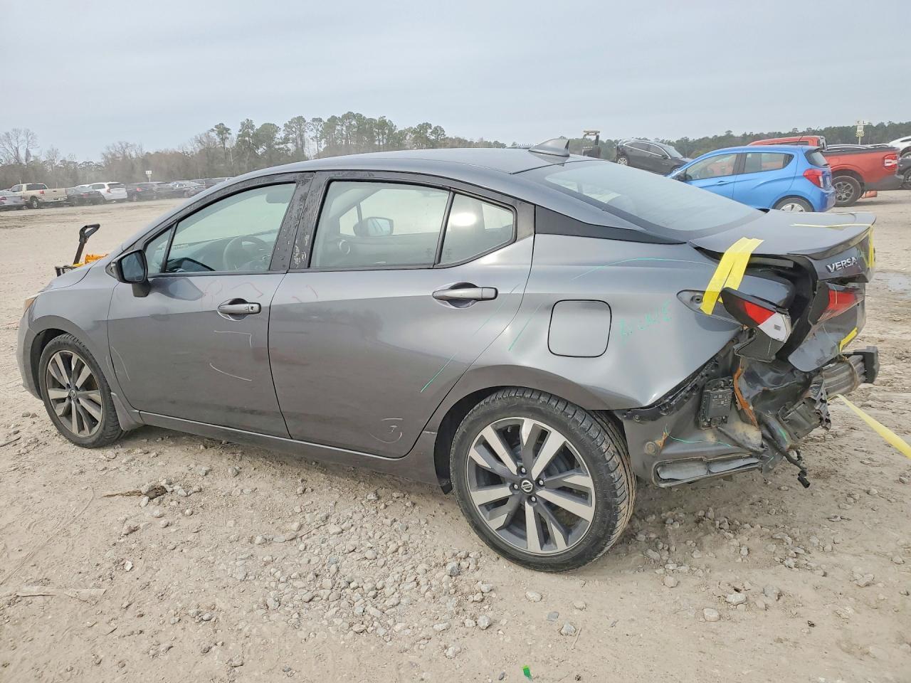 2021 NISSAN VERSA
