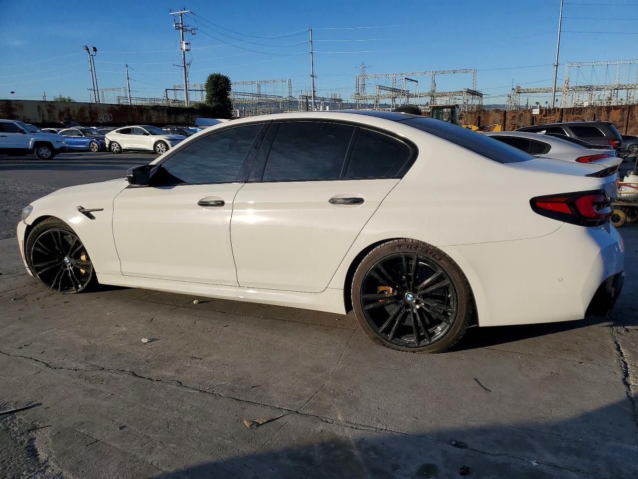 2022 BMW M5