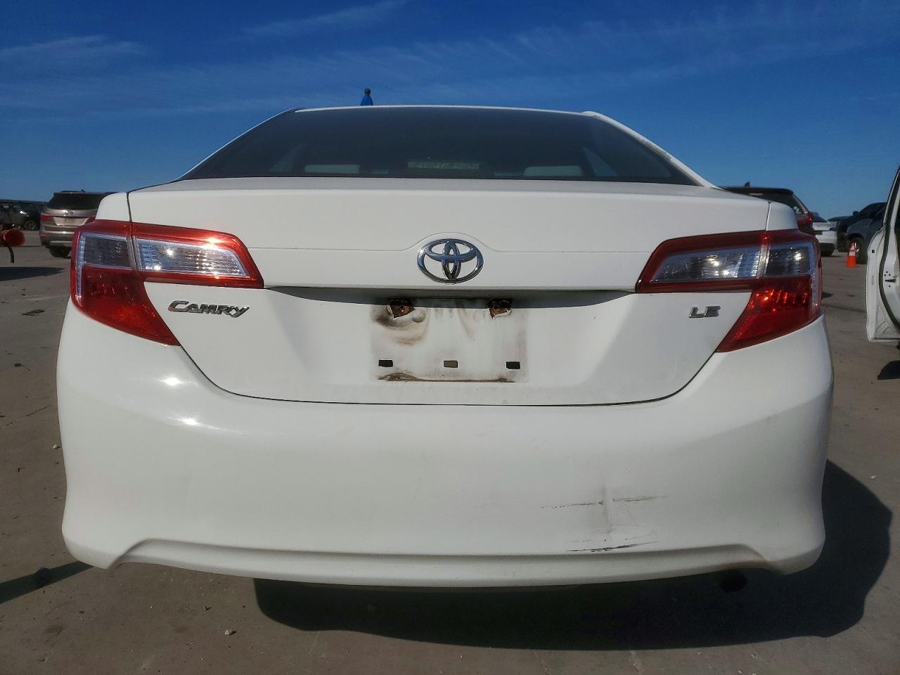 2012 TOYOTA CAMRY