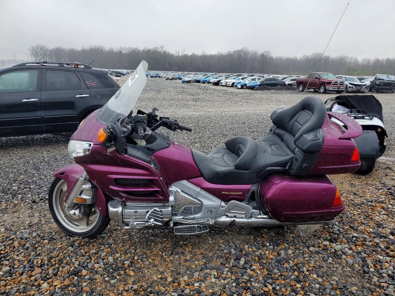 2004 HONDA Gl1800