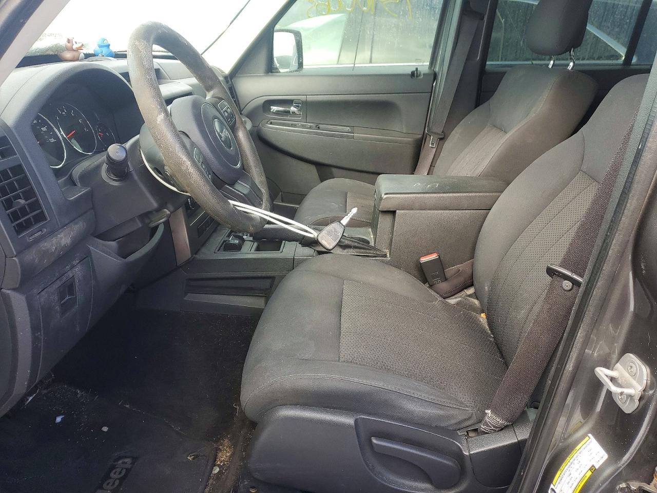 2012 JEEP Liberty