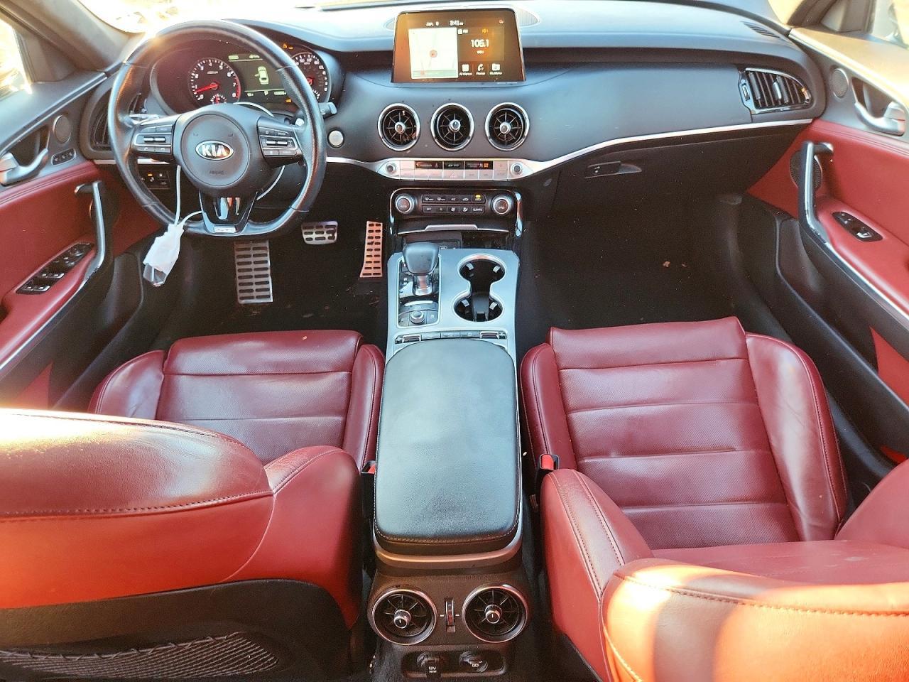 2021 KIA Stinger