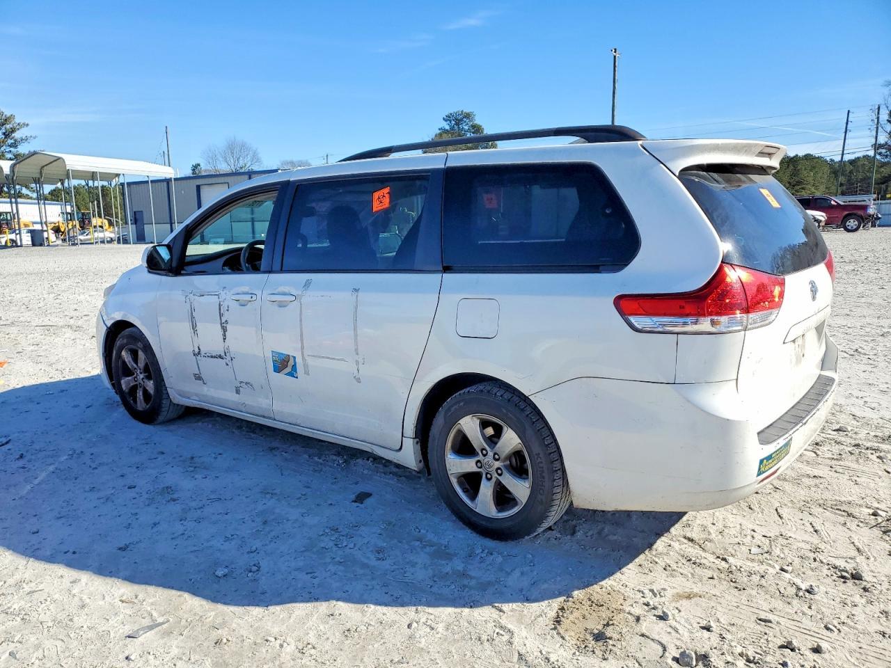 2014 TOYOTA SIENNA