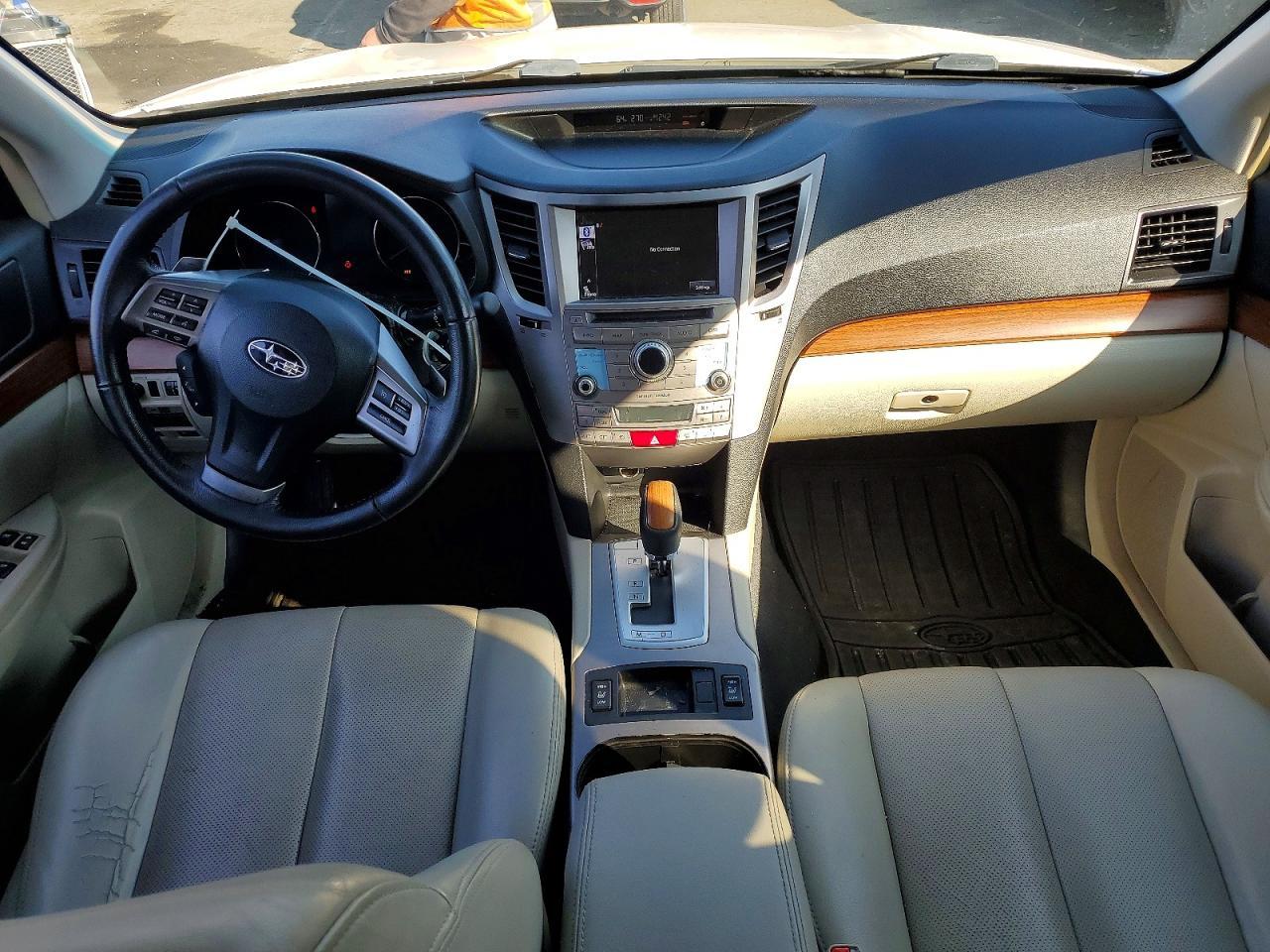 2013 SUBARU Outback