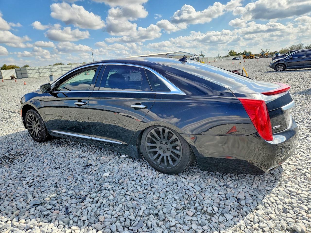 2013 CADILLAC XTS