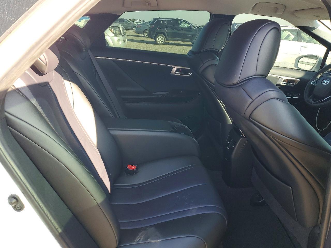 2016 TOYOTA Mirai