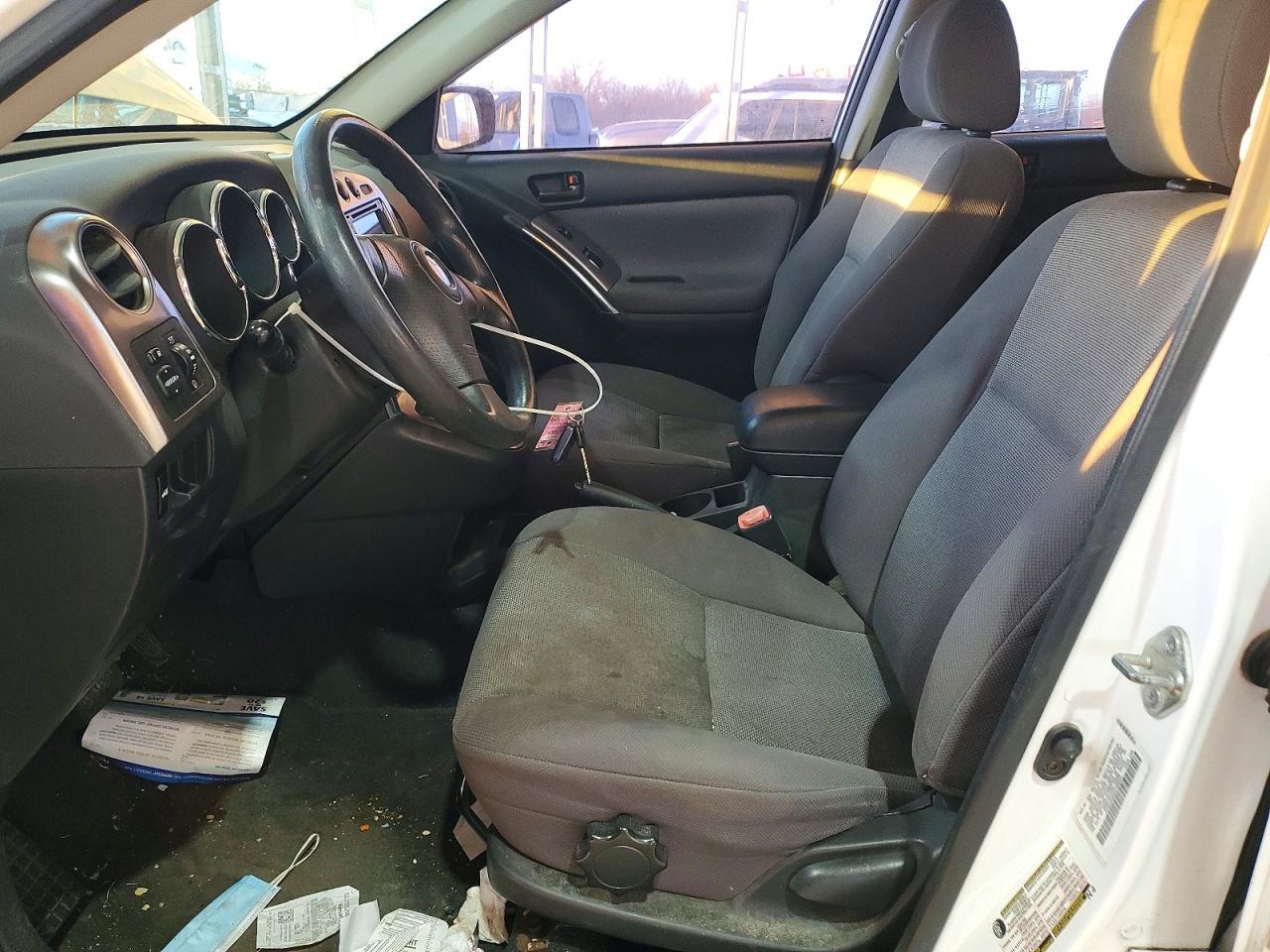 2004 PONTIAC VIBE