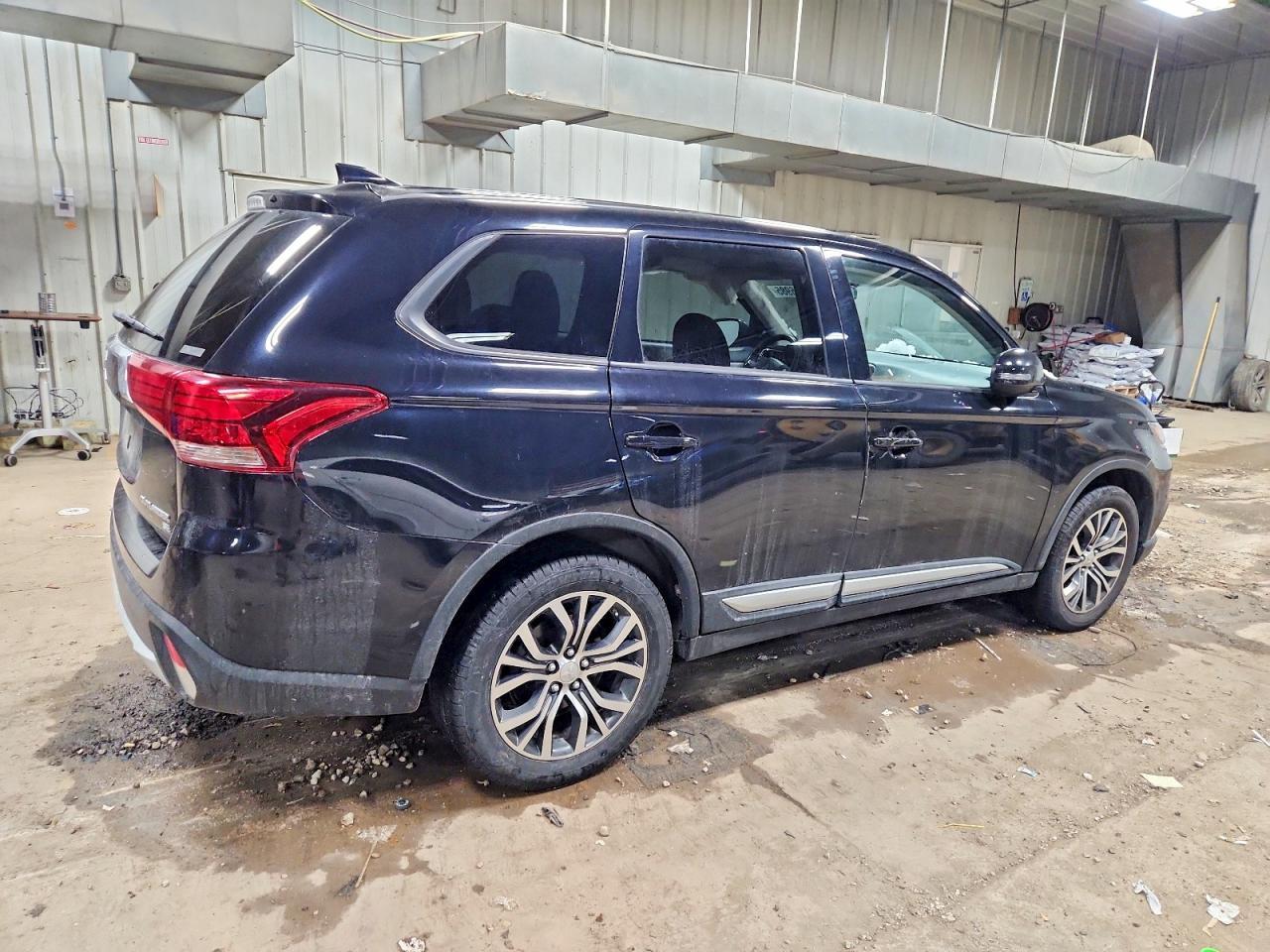 2017 MITSUBISHI outlander