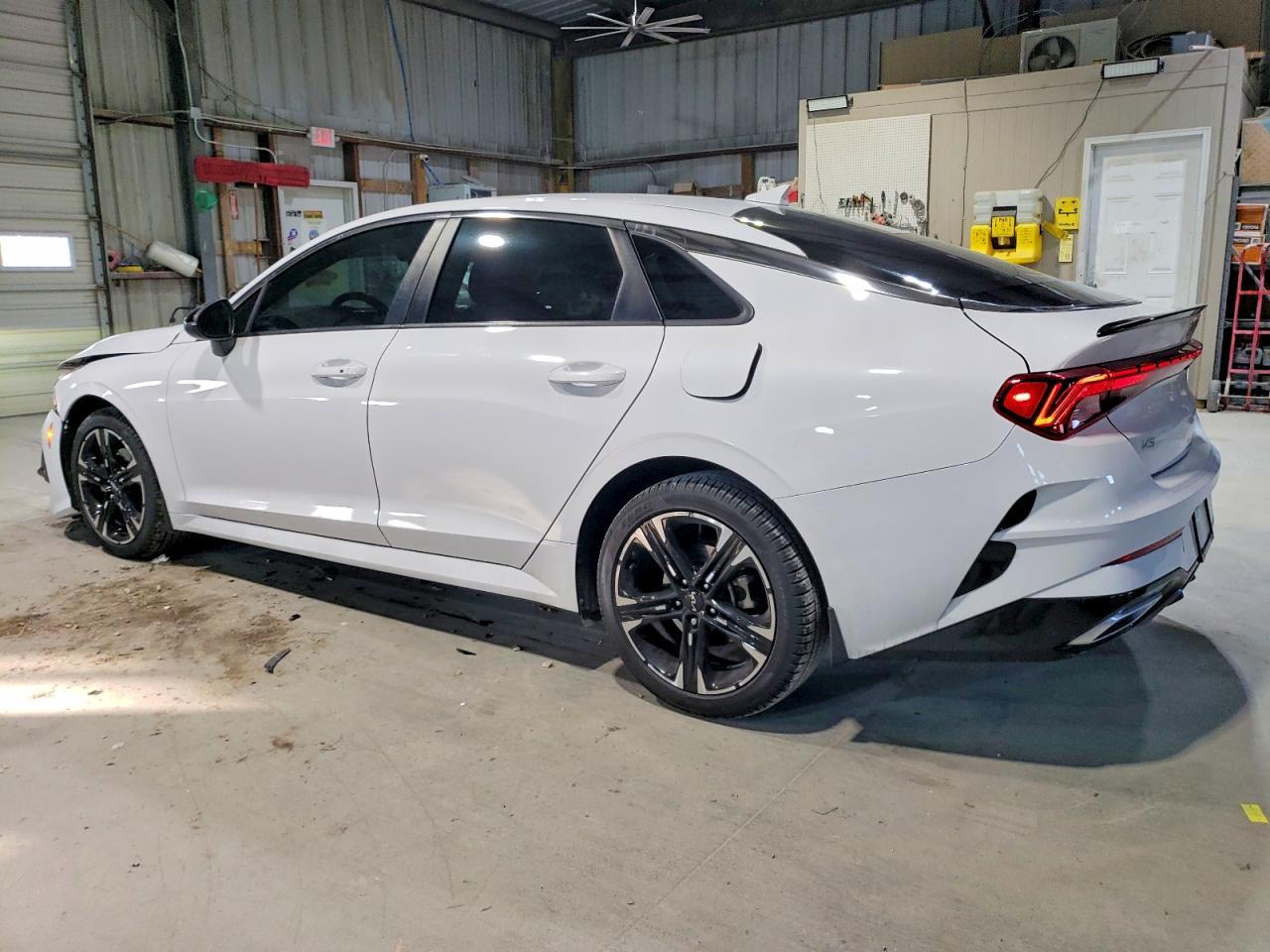 2023 KIA K5