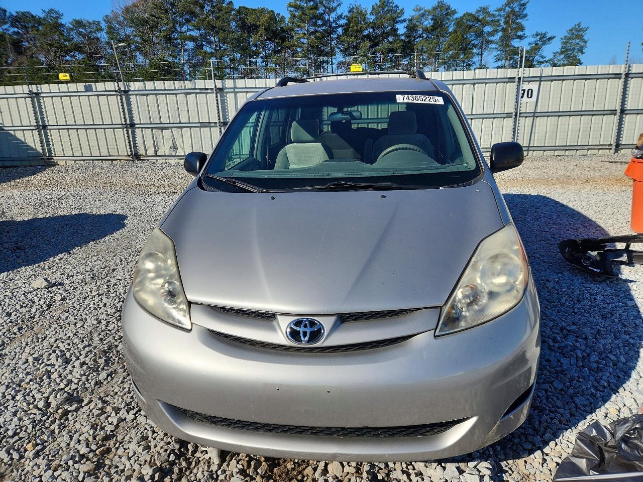 2008 TOYOTA SIENNA