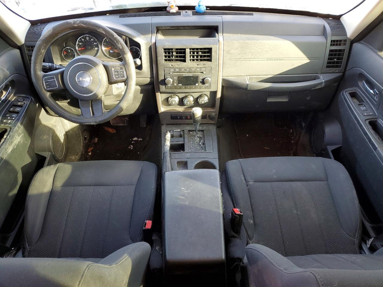 2012 JEEP Liberty