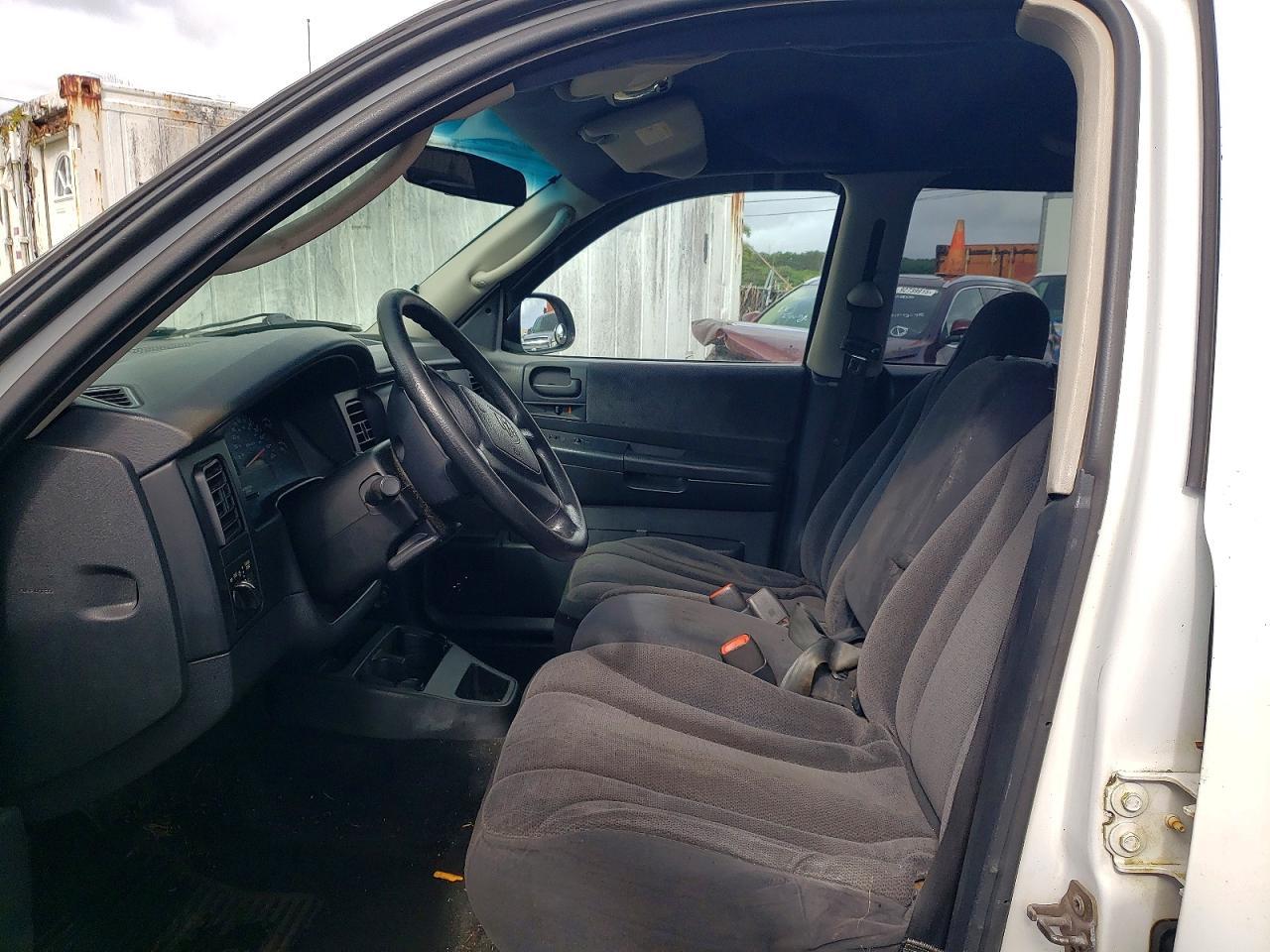 2004 DODGE Dakota