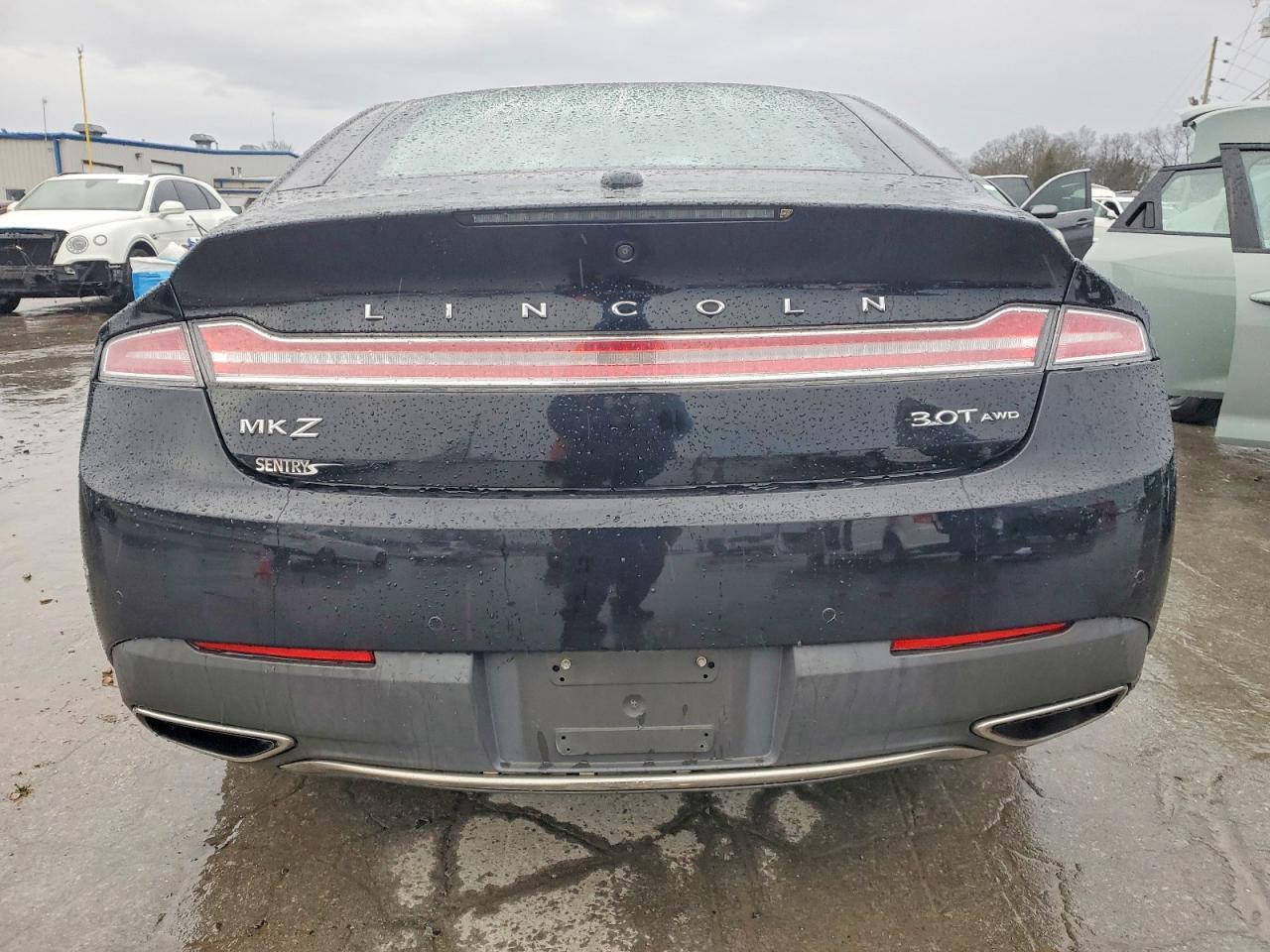 2017 LINCOLN MKZ